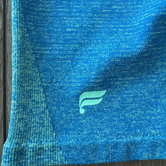 Fabletics Ombre Seamless Ultra High-Waisted 6" Shorts, Lake/Faded Lime - Picture 8 of 10